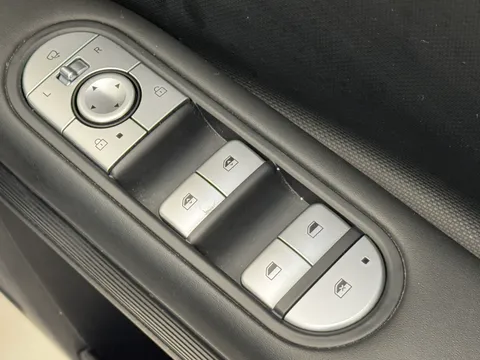 19 of 34 for Hyundai Ioniq 5 125kW Premium 58 kWh 5dr Auto