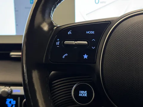 14 of 34 for Hyundai Ioniq 5 160kW Premium 73 kWh 5dr Auto