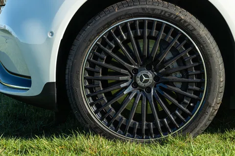 LL72HND Mercedes-Benz Eqc EQC 400 300kW AMG Line Premium Plus 80kWh 5dr Auto Thumbnail #18