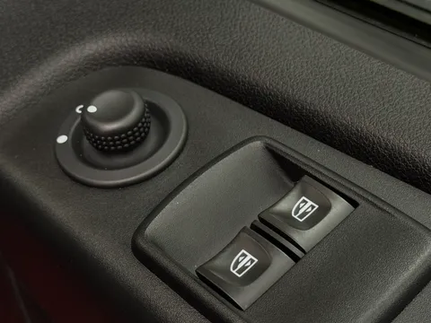 SD21CFZ Renault Trafic LL30 ENERGY dCi 120 Sport Nav Van Thumbnail #15