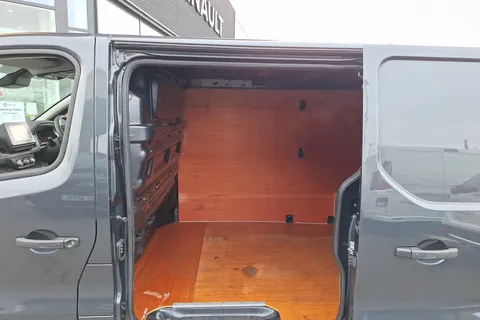 DY73GNU Renault Trafic LL30 Blue dCi 150 Sport+ Van Thumbnail #25