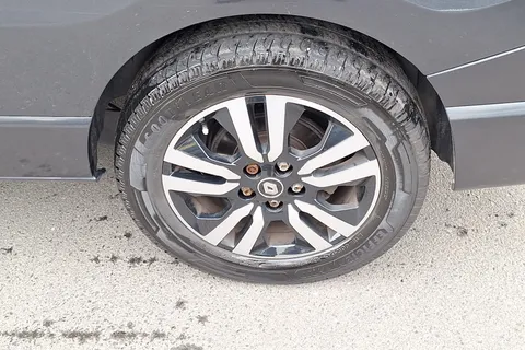 DY73GNU Renault Trafic LL30 Blue dCi 150 Sport+ Van Thumbnail #30