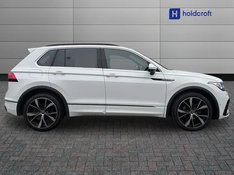 FM23ODN Volkswagen Tiguan 1.5 TSI 150 R-Line 5dr DSG Thumbnail #6