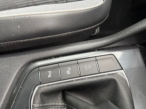 FM23ODN Volkswagen Tiguan 1.5 TSI 150 R-Line 5dr DSG Thumbnail #13