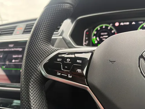 FM23ODN Volkswagen Tiguan 1.5 TSI 150 R-Line 5dr DSG Thumbnail #16