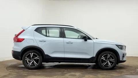 NL73XJN Volvo XC40 2.0 B3P Plus Dark 5dr Auto Thumbnail #2