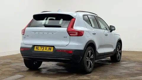 NL73XJN Volvo XC40 2.0 B3P Plus Dark 5dr Auto Thumbnail #3