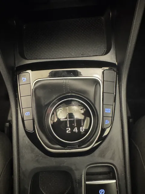 DL22CVM Hyundai Tucson 1.6 TGDi SE Connect 5dr 2WD Thumbnail #6