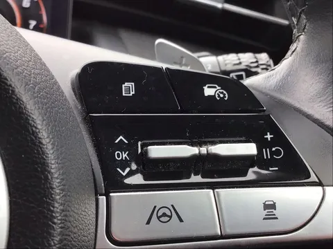 DV71RNA Hyundai Tucson 1.6 TGDi Plug-in Hybrid Premium 5dr 4WD Auto Thumbnail #26