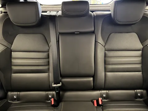 YA72WFH Renault ARKANA 1.6 E-Tech full hybrid 145 Engineered 5dr Auto Thumbnail #17