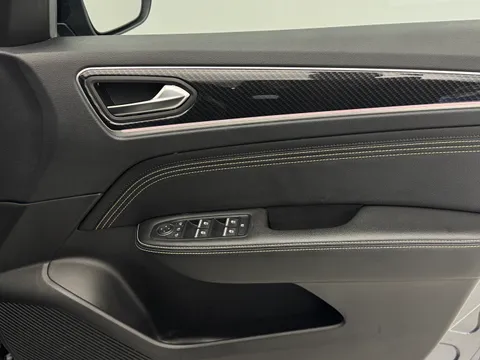 YA72WFH Renault ARKANA 1.6 E-Tech full hybrid 145 Engineered 5dr Auto Thumbnail #18