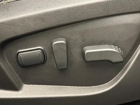 YA72WFH Renault ARKANA 1.6 E-Tech full hybrid 145 Engineered 5dr Auto Thumbnail #20