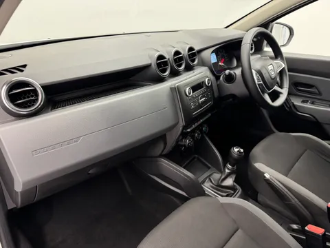 12 of 29 for Dacia Duster 1.0 TCe 100 Bi-Fuel Essential 5dr