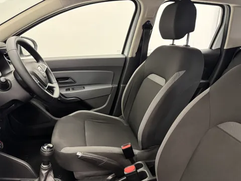 13 of 29 for Dacia Duster 1.0 TCe 100 Bi-Fuel Essential 5dr