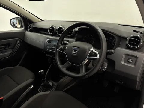 19 of 29 for Dacia Duster 1.0 TCe 100 Bi-Fuel Essential 5dr