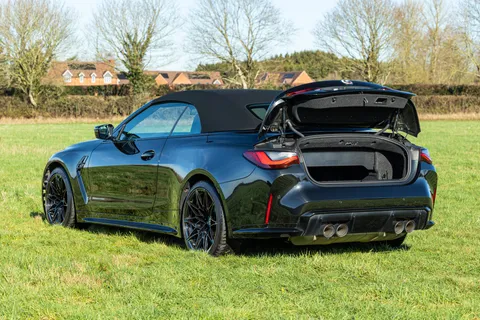 YGZ3040 BMW M4 M4 xDrive Competition M 2dr Step Auto Thumbnail #12