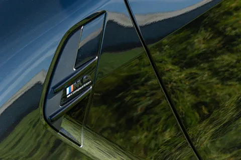 YGZ3040 BMW M4 M4 xDrive Competition M 2dr Step Auto Thumbnail #25