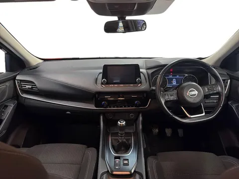 DA22KRO Nissan Qashqai 1.3 DiG-T MH Acenta Premium 5dr Thumbnail #12