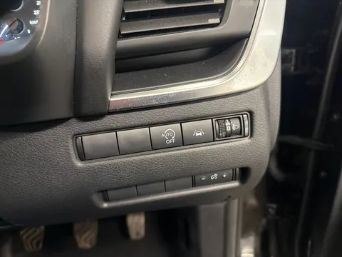 DA22KRO Nissan Qashqai 1.3 DiG-T MH Acenta Premium 5dr Thumbnail #25