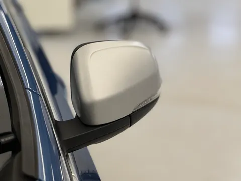 BU67RDY Volvo V40 T2 [122] R DESIGN Nav Plus 5dr Thumbnail #35