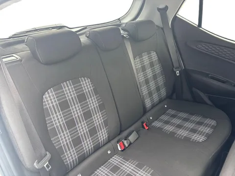 EX25BWE Hyundai i10 1.0 [63] Premium 5dr Auto [Nav] Thumbnail #11