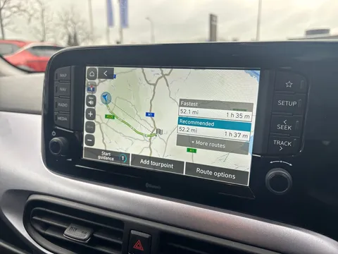 EX25BWE Hyundai i10 1.0 [63] Premium 5dr Auto [Nav] Thumbnail #18