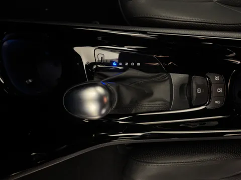 FG22XVN Toyota C-HR 1.8 Hybrid Excel 5dr CVT Thumbnail #13