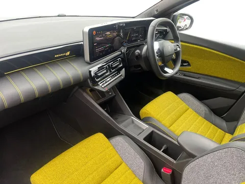 BC74EJX Renault 5 110kW Iconic Five Comfort Range 52kWh 5dr Auto Thumbnail #4