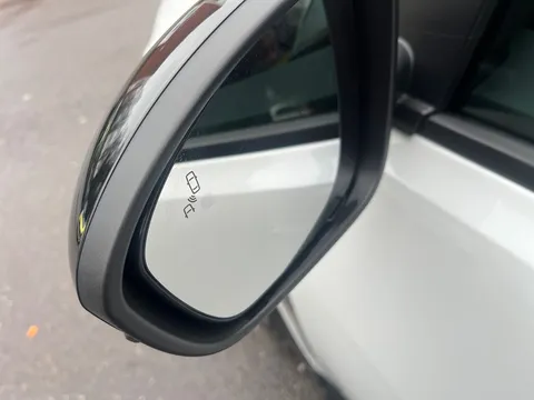 BC74EJX Renault 5 110kW Iconic Five Comfort Range 52kWh 5dr Auto Thumbnail #22