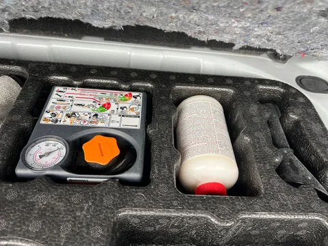 DN72EEG Nissan Qashqai 1.3 DiG-T MH 158 N-Connecta [Glass Rf] 5dr Xtronic Thumbnail #21