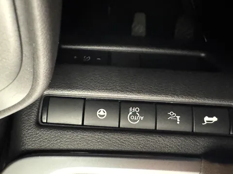 OX74BYC Nissan Qashqai 1.3 DiG-T MH Tekna 5dr Thumbnail #25