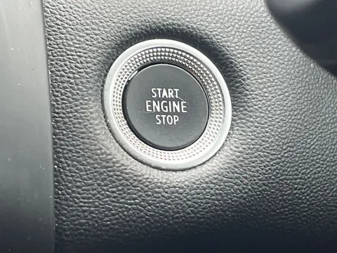 CF72LCU Renault Captur 1.0 TCE 90 Techno 5dr Thumbnail #32