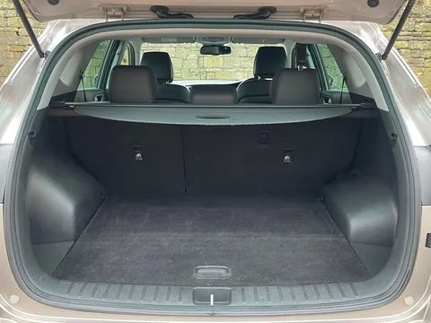 YA67EYL Hyundai Tucson 1.7 CRDi Blue Drive Sport Edition 5dr 2WD DCT Thumbnail #23