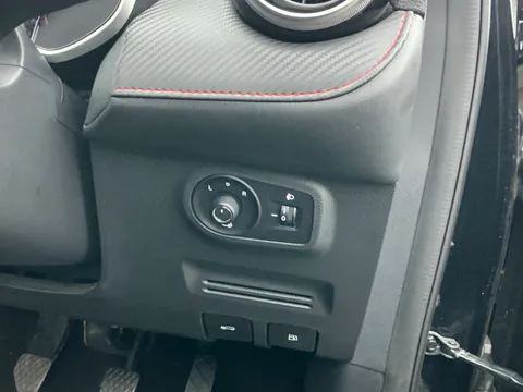 LC24GYR Mg Motor Uk Zs 1.0T GDi Exclusive 5dr Thumbnail #33