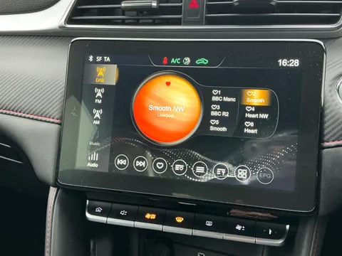 LC24GYR Mg Motor Uk Zs 1.0T GDi Exclusive 5dr Thumbnail #24