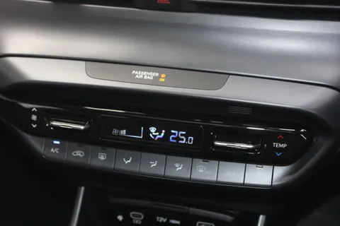 DE75PZD Hyundai i20 1.0T GDi Ultimate 5dr DCT Thumbnail #30