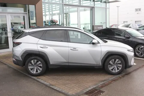 DX72ZWT Hyundai Tucson 1.6 TGDi SE Connect 5dr 2WD Thumbnail #6