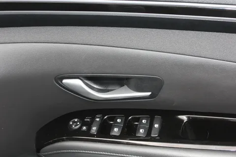 DX72ZWT Hyundai Tucson 1.6 TGDi SE Connect 5dr 2WD Thumbnail #18