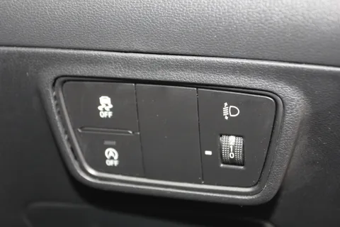 DX72ZWT Hyundai Tucson 1.6 TGDi SE Connect 5dr 2WD Thumbnail #20