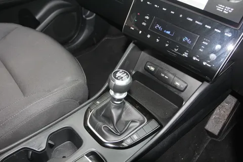 DX72ZWT Hyundai Tucson 1.6 TGDi SE Connect 5dr 2WD Thumbnail #26