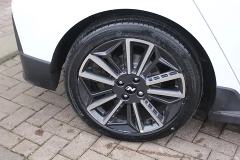 DN71EYY Hyundai i20 1.0T GDi 48V MHD 120 N Line 5dr Thumbnail #7