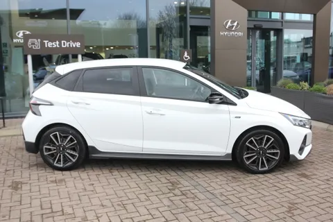 DN71EYY Hyundai i20 1.0T GDi 48V MHD 120 N Line 5dr Thumbnail #8