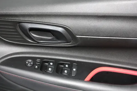 DN71EYY Hyundai i20 1.0T GDi 48V MHD 120 N Line 5dr Thumbnail #15