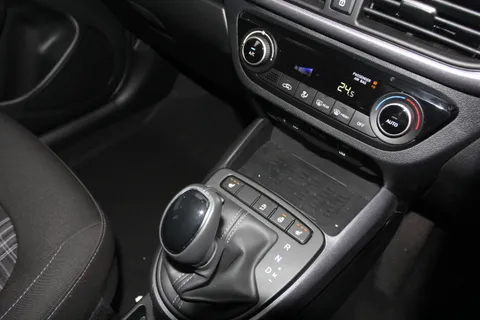 EA25TOV Hyundai i10 1.2 [79] Premium 5dr Auto [Nav] Thumbnail #23