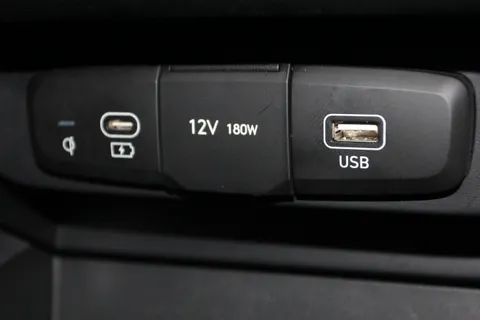 EA25TOV Hyundai i10 1.2 [79] Premium 5dr Auto [Nav] Thumbnail #25