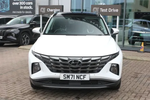 SM71NCF Hyundai Tucson 1.6 TGDi Plug-in Hybrid Ultimate 5dr 4WD Auto Thumbnail #3