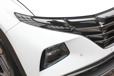 SM71NCF Hyundai Tucson 1.6 TGDi Plug-in Hybrid Ultimate 5dr 4WD Auto Thumbnail #4