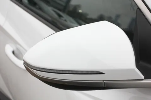 SM71NCF Hyundai Tucson 1.6 TGDi Plug-in Hybrid Ultimate 5dr 4WD Auto Thumbnail #5