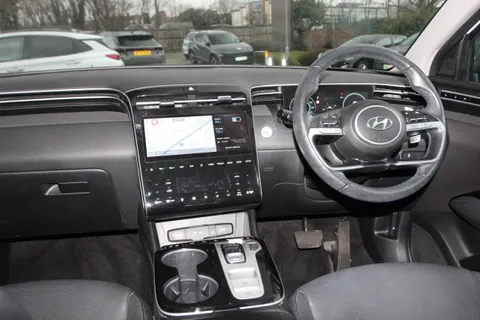 SM71NCF Hyundai Tucson 1.6 TGDi Plug-in Hybrid Ultimate 5dr 4WD Auto Thumbnail #15