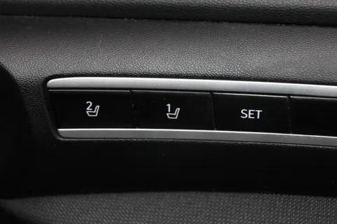 SM71NCF Hyundai Tucson 1.6 TGDi Plug-in Hybrid Ultimate 5dr 4WD Auto Thumbnail #19